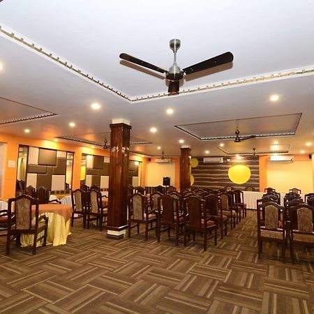 Hotel Little Palace Dibrugarh 외부 사진
