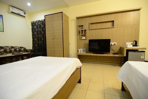 Hotel Little Palace Dibrugarh 외부 사진