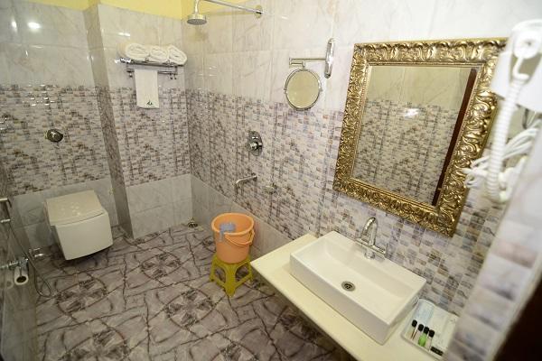 Hotel Little Palace Dibrugarh 외부 사진