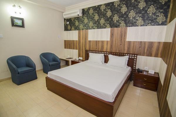 Hotel Little Palace Dibrugarh 외부 사진