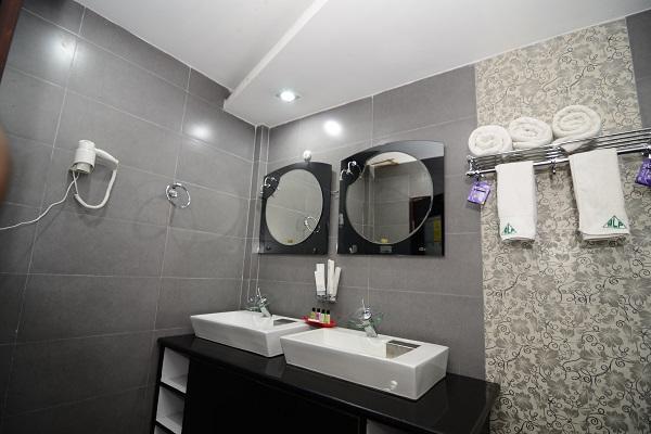 Hotel Little Palace Dibrugarh 외부 사진