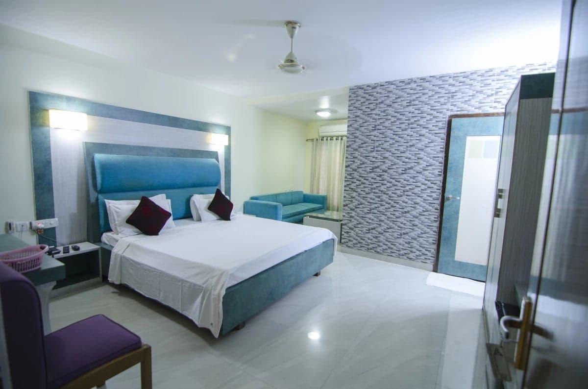 Hotel Little Palace Dibrugarh 외부 사진
